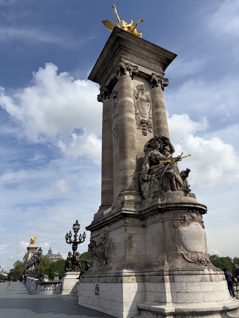 Départ aux Invalides
