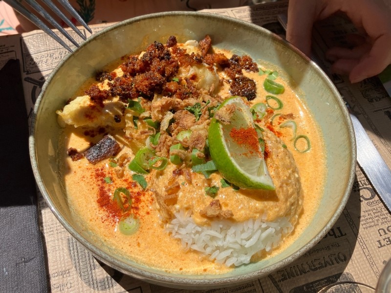 Daurade, riz thaï et sauci chorizo