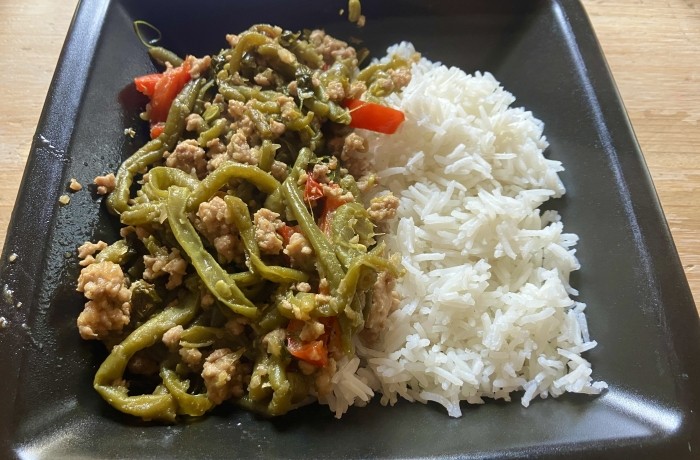 Porc sauté au basilic thaï