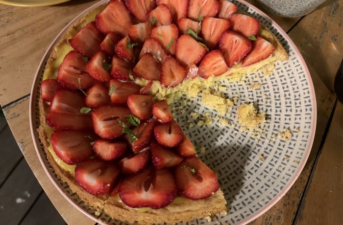 Tarte aux fraises, crème aux citrons