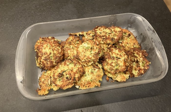 Galettes de courgettes - Kolokithokeftede